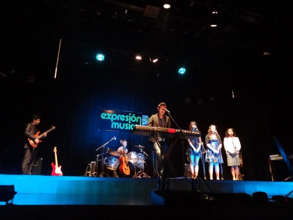 Expresión Musical Clases Online - Academia de musica, curso de piano, curso de guitarra, curso de bajo, curso de canto, curso de batería, curso de ukelele, curso de teclado www.expresionmusical.com